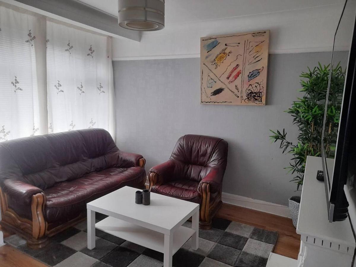 Bright 4-Bed House 15 Min To Manchester Centre Villa Exterior photo