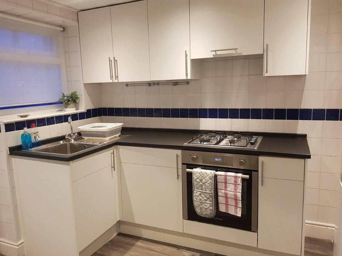 Bright 4-Bed House 15 Min To Manchester Centre Villa Exterior photo