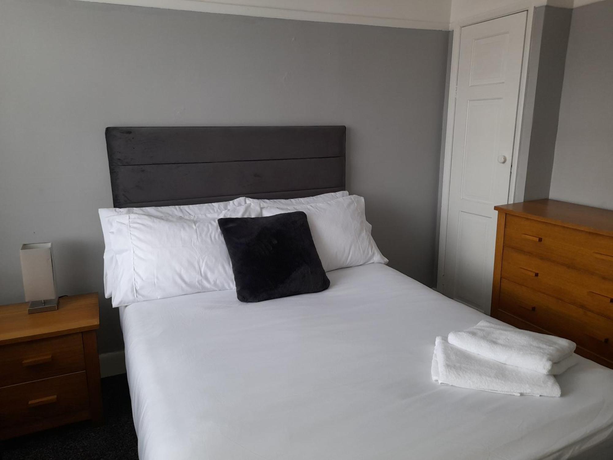 Bright 4-Bed House 15 Min To Manchester Centre Villa Exterior photo